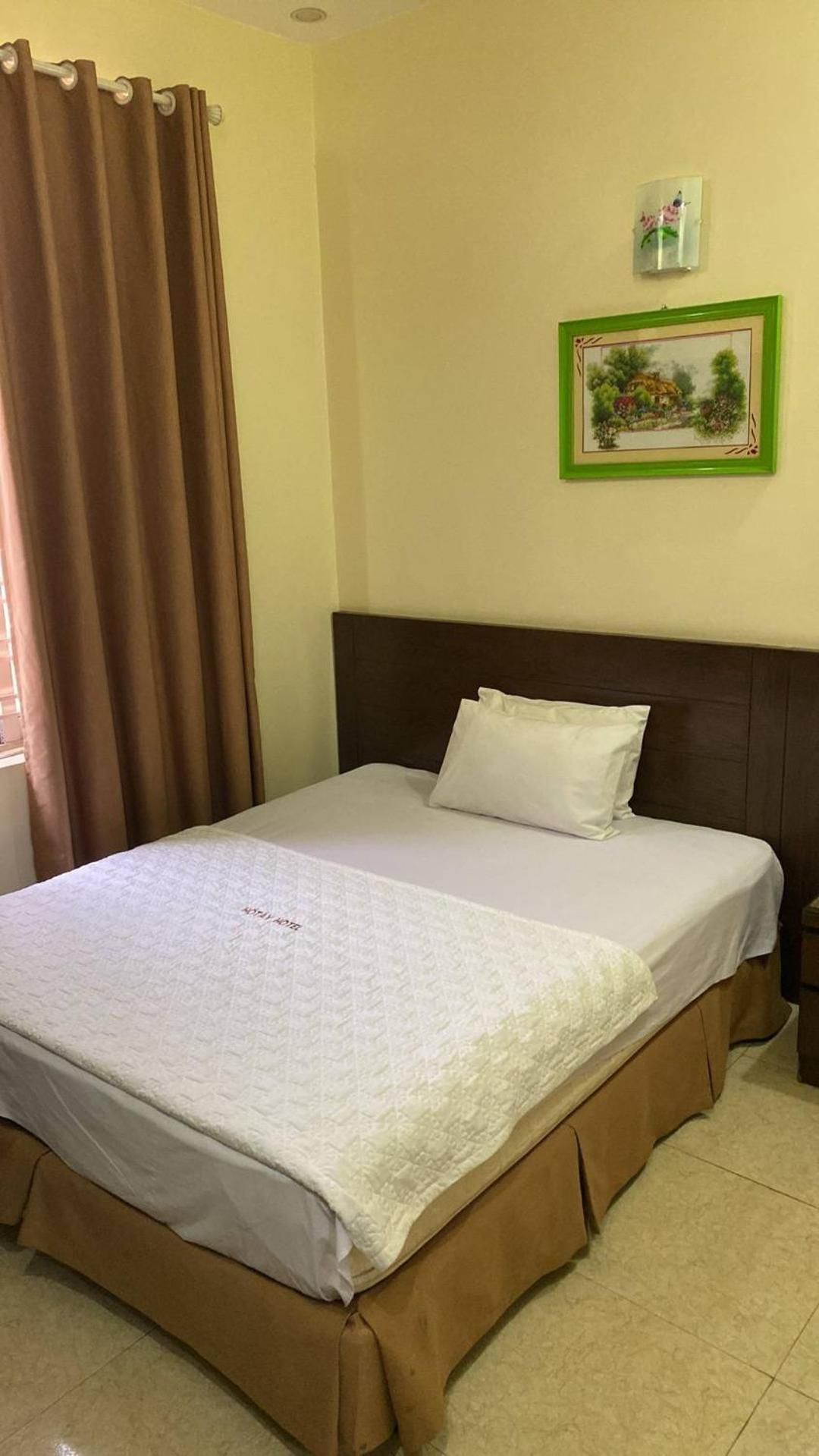 Ho Tay Hotel Ha Long Esterno foto