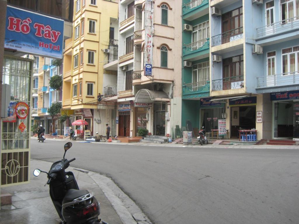 Ho Tay Hotel Ha Long Esterno foto